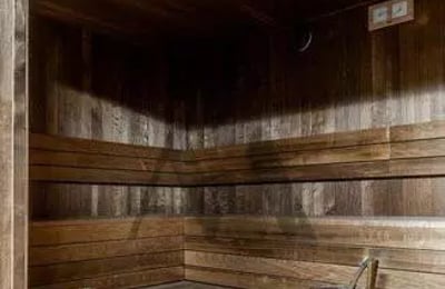 Langzeitmiete einer modernen Wohnung mit Parkplatz und Spa-Zugang, Angel City, Breslau, Polen