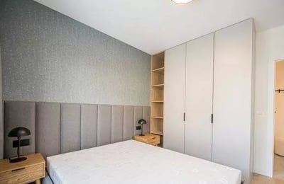 Долгосрочная аренда 60 м², 3-комнатная квартира с балконом и климатизацией, Psie Pole, Вроцлав