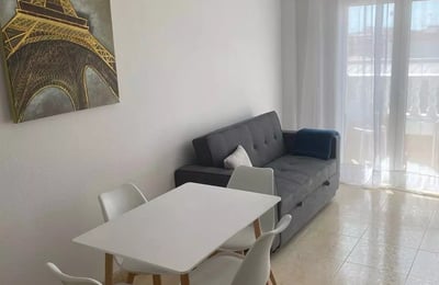 Langzeitmiete: 2-Zimmer-Wohnung im Zentrum von Torrevieja