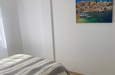 Langzeitmiete: 2-Zimmer-Wohnung im Zentrum von Torrevieja