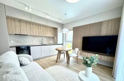 Long-term rental of a 2-room apartment, 40 m² in Krakow, Poland