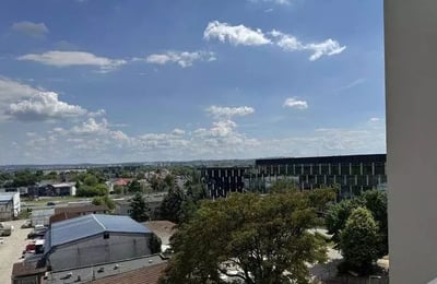 Long-term rental of a 2-room apartment, 40 m² in Krakow, Poland