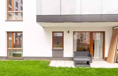 Langzeitmiete einer 2-Zimmer-Wohnung mit 42 m² in Warschau, Polen