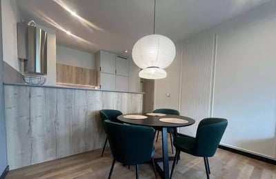 Langzeitmiete einer 3-Zimmer-Wohnung mit 60 m² in Warschau, Polen