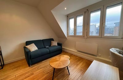 Long-term rental of a studio, 25 m² in Paris, France