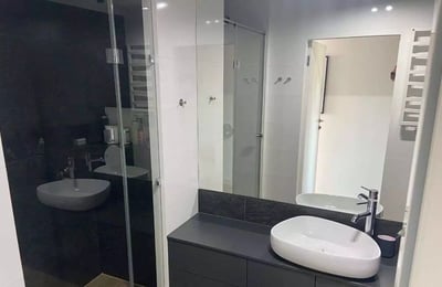 Location longue durée d’un appartement 3 pièces de 61 m² à Wrocław, Pologne