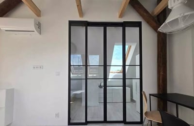 Long-term rental of a 2-room apartment, 35 m² in Krakow, Poland