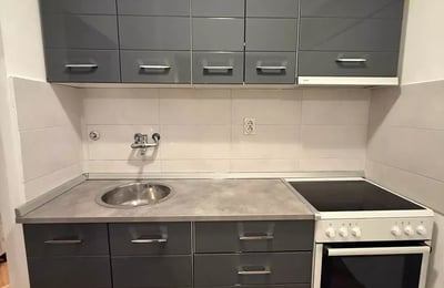 Langzeitmiete einer 2-Zimmer-Wohnung mit 43 m² in Belgrad, Serbien