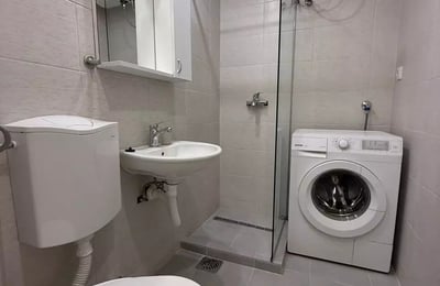 Langzeitmiete einer 2-Zimmer-Wohnung mit 43 m² in Belgrad, Serbien