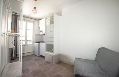 Long-term rental of a studio, 9 m² in Paris, France