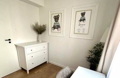 Долгосрочная аренда 3-комнатной квартиры 48м² в Кракове, Польша