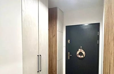 Долгосрочная аренда 3-комнатной квартиры 48м² в Кракове, Польша