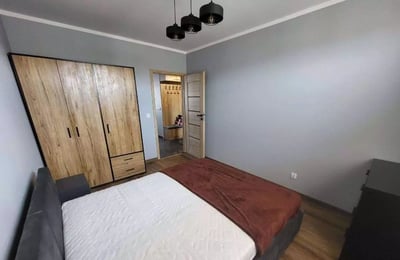 Долгосрочная аренда 3-комнатной квартиры 52.5м² в Кракове, Польша