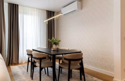 Alquiler a largo plazo de un departamento de 3 habitaciones de 104m² en Belgrado, Serbia