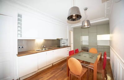 Alquiler a largo plazo de un departamento de 2 habitaciones de 52m² en París, Francia