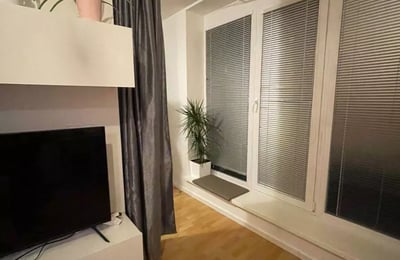 Location longue durée Studio avec balcon et garage à Nové Mesto, Bratislava, Slovaquie