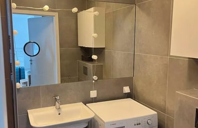 Location longue durée d’un appartement de 46 m², deux pièces avec balcon, dans le quartier Białołęka à Varsovie