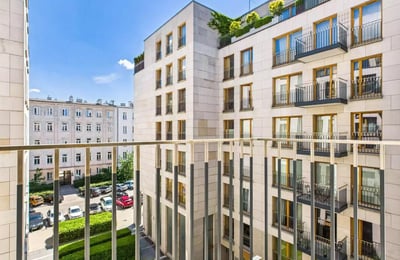 Langzeitmiete einer 80 m² großen Dreizimmerwohnung im Stadtteil Śródmieście, Warschau, Polen