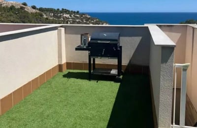 Long-term rental of a 161 m² penthouse in Alicante, Spain