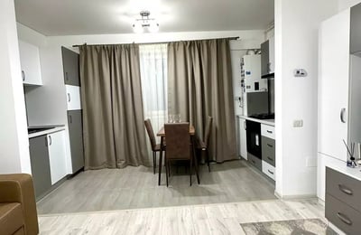 Langfristige Miete eines 1-Zimmer-Studios in einem Neubau, 2. Stock, Bukarest, Rumänien