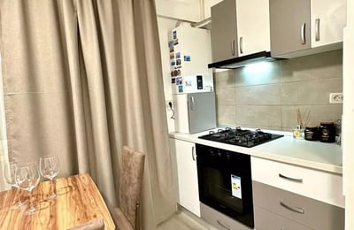 Langfristige Miete eines 1-Zimmer-Studios in einem Neubau, 2. Stock, Bukarest, Rumänien