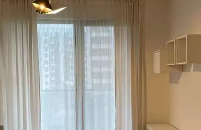 Location longue durée appartement moderne 2 pièces 44 m² à Mokotów, Varsovie, Pologne