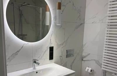 Alquiler a largo plazo de departamento de 2 habitaciones 40m² en el distrito de Wola, Varsovia, Polonia