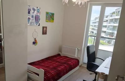 Location longue durée d’un appartement 4 pièces 80m² avec grand balcon à Jagodno, Wrocław, Pologne