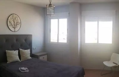 Langzeitmiete einer Wohnung mit 145m² im Stadtteil San Gabriel, Alicante, Spanien