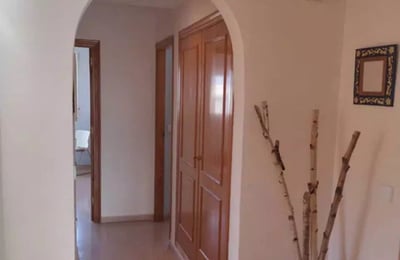 Langzeitmiete einer Wohnung mit 145m² im Stadtteil San Gabriel, Alicante, Spanien