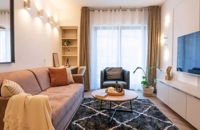 Location longue durée d’un appartement 2 pièces de 43m² près du centre-ville, Wrocław, Pologne