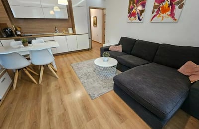 Location longue durée d’un appartement 3 pièces dans le centre de Bourgas, Bulgarie