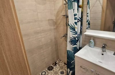 Location longue durée d’un appartement 3 pièces dans le centre de Bourgas, Bulgarie