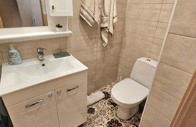 Location longue durée d’un appartement 3 pièces dans le centre de Bourgas, Bulgarie