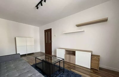 Location longue durée d’un appartement 2 pièces de 53m² dans le quartier Tarnogaj, Wrocław, Pologne