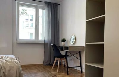 Long-term rental of a 2-room apartment 48m², Kraków, Poland