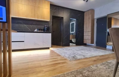 Long-term rental 2-room apartment in Tractoru district, Brașov, Romania