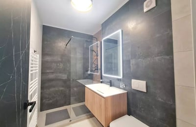 Long-term rental 2-room apartment in Tractoru district, Brașov, Romania