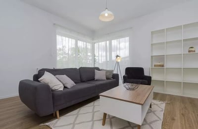 Долгосрочная аренда 2-комн. квартиры 55 м² в районе Stare Miasto, Краков, Польша