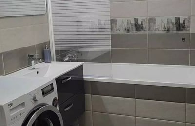 Long-term rental of 2-room apartment in Tractorul, Brașov, Romania