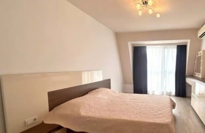 Langzeitmiete 4-Zimmer-Wohnung — Varna, Park Vazrazhdane, Bulgarien