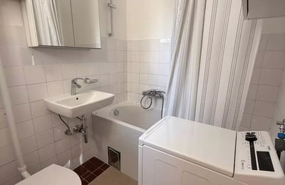 Langzeitmiete 2-Zimmer-Wohnung 43 m² mit Donau-Blick, Zentrum, Belgrad, Serbien