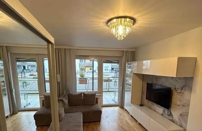 Location longue durée appartement 2 pièces 46 m², Olimpia Port, Wrocław, Pologne