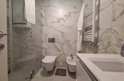 Langzeitmiete 4-Zimmer-Wohnung 105 m² im Stadtteil Neu-Belgrad, Belgrad, Serbien