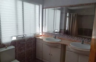 Langzeitmiete 3-Schlafzimmer-Wohnung, 135 m², Alicante, Spanien