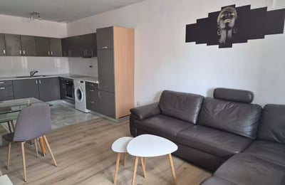 Langzeitmiete 3-Zimmer-Wohnung, Kolhozen-Pazar-Viertel, Varna, Bulgarien