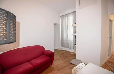 Долгосрочная аренда квартиры 2-комнатной, 30 м², район 18-й округ, Париж, Франция