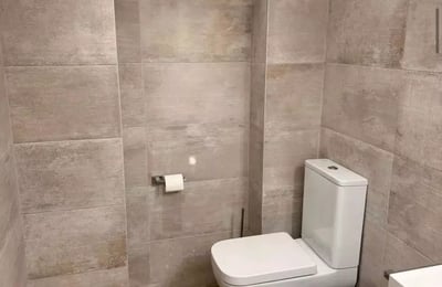 Alquiler a largo plazo apartamento de 3 dormitorios, 120 m², zona Benalúa, Alicante, España