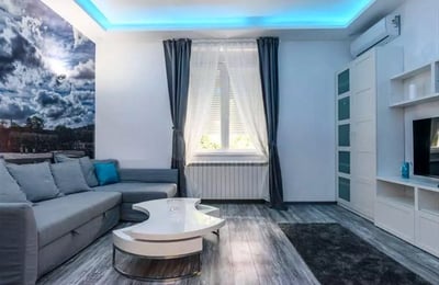 Alquiler a largo plazo de piso de 2 habitaciones, 47 m², en el centro, Belgrado, Serbia