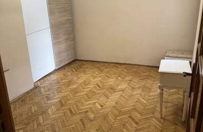 Location longue durée d’un appartement 4 pièces, 85 m², Constanța, Roumanie
